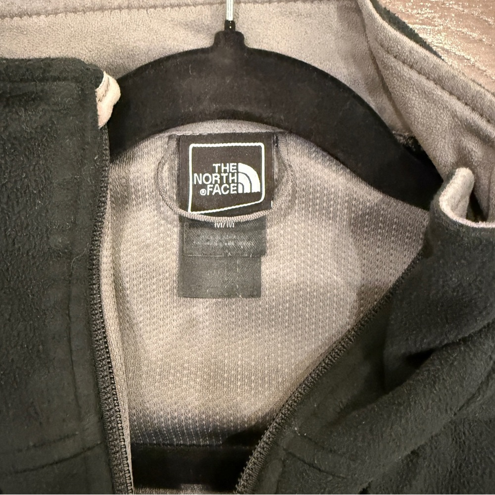 The North Face WindWall Fleece Vest – Women’s Medium Black - Picture 7 of 8